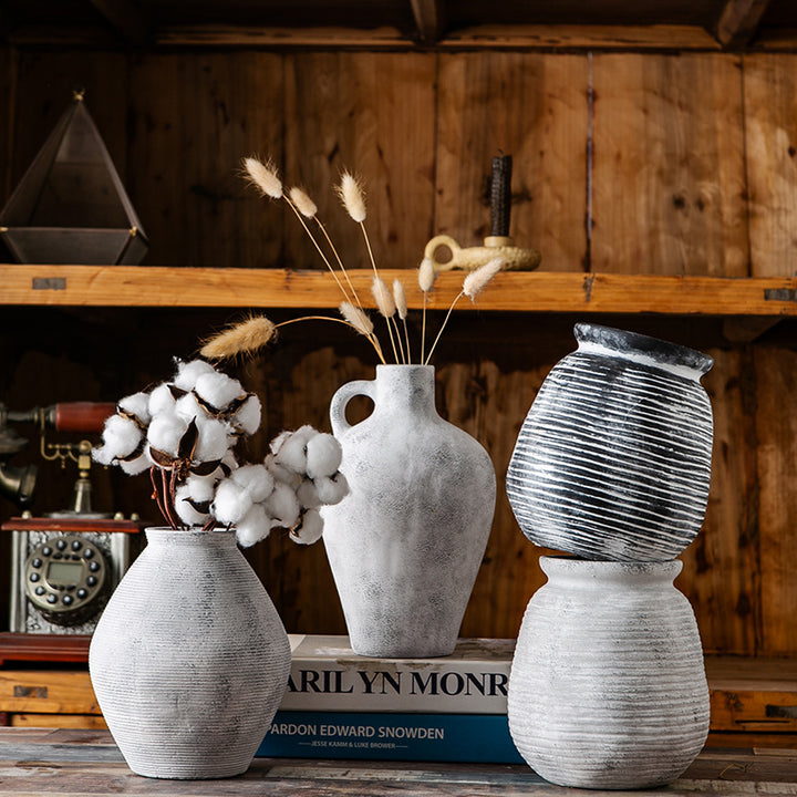 Decorative ceramic vase Stornfield