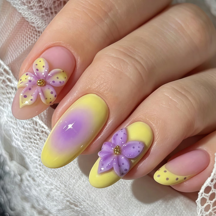 Premium Artificial Nails with intricate floral decorations Stornfield