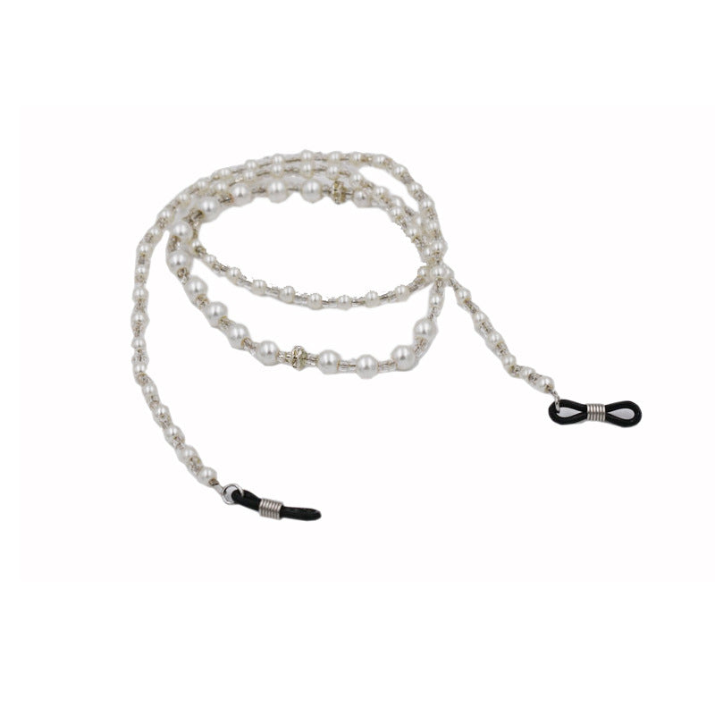 Elegant Pearlescent Eyewear Chain Stornfield