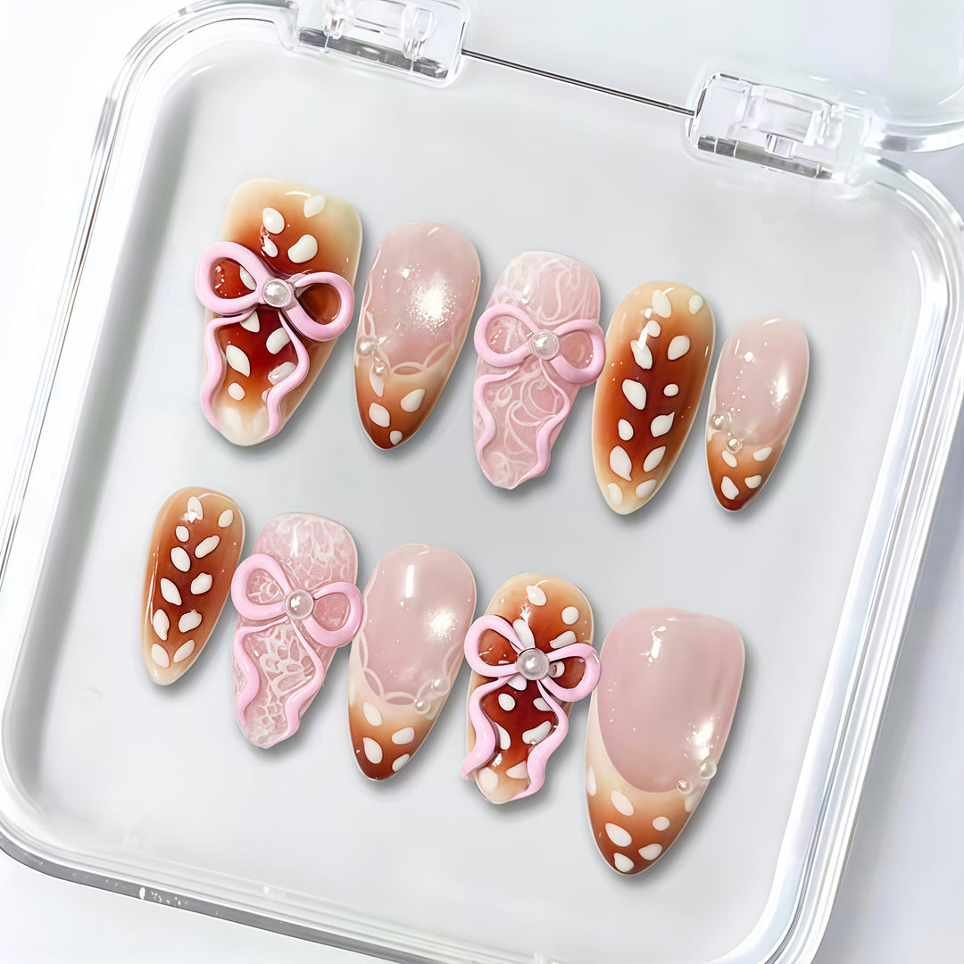 Decorative Press-On Nail Set with Floral Embellishments 1790746076