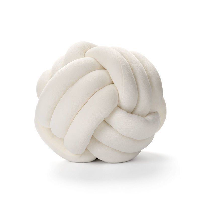 Fluffy decorative cushion with zigzag pattern