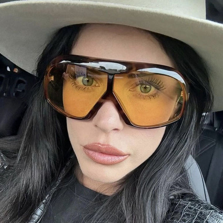 Ladies oversized sunglasses in fashionable tortoiseshell pattern Stornfield