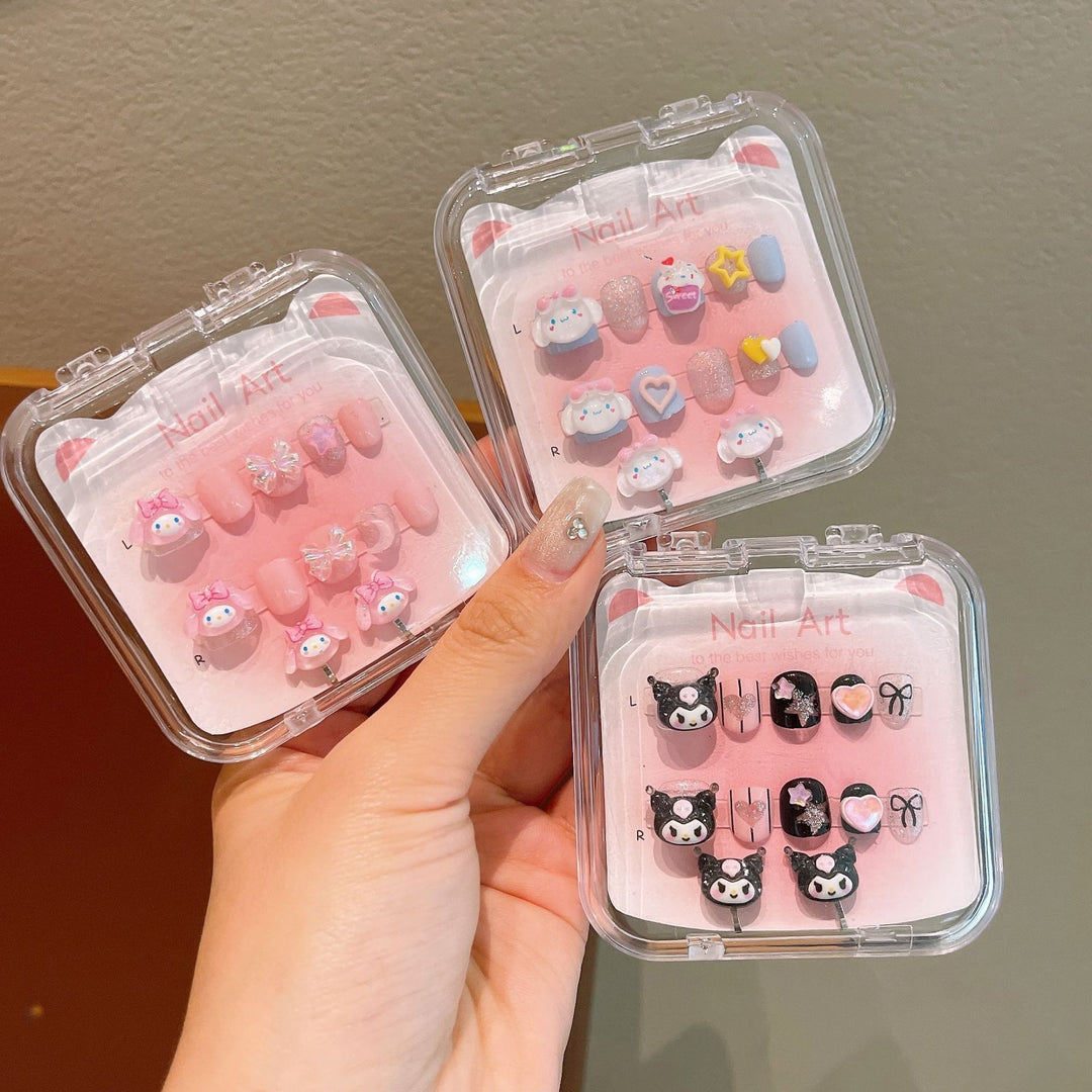 Creative art nails with playful animal design Stornfield