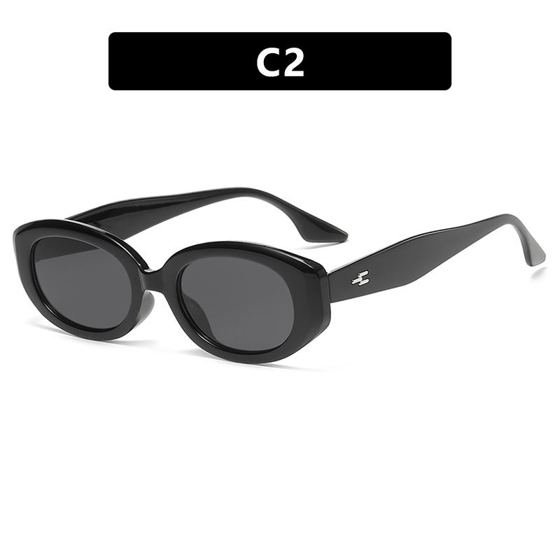 Women's fashionable sunglasses in elegant playful design Stornfield