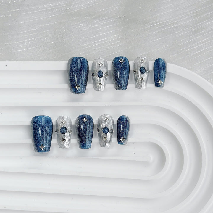 Decorative Press-On Nail Art Set with Glittering Silver Accents