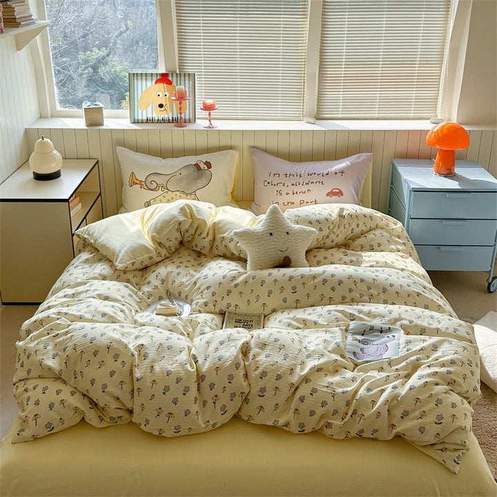 Striped Cotton-Blend Lightweight Reversible Comforter with Playful Dot Accents