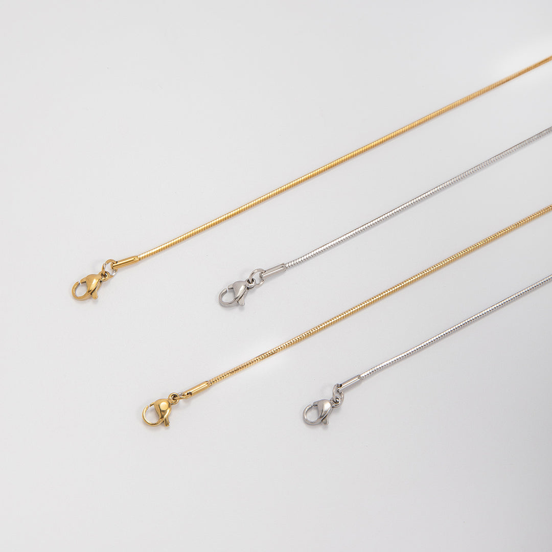 Sleek Adjustable Wire Bracelet Stornfield