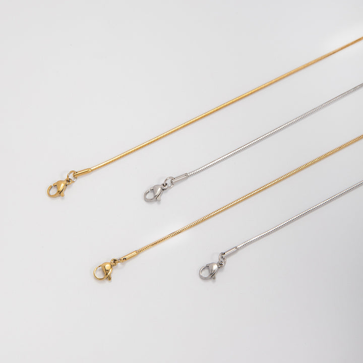 Sleek Adjustable Wire Bracelet Stornfield