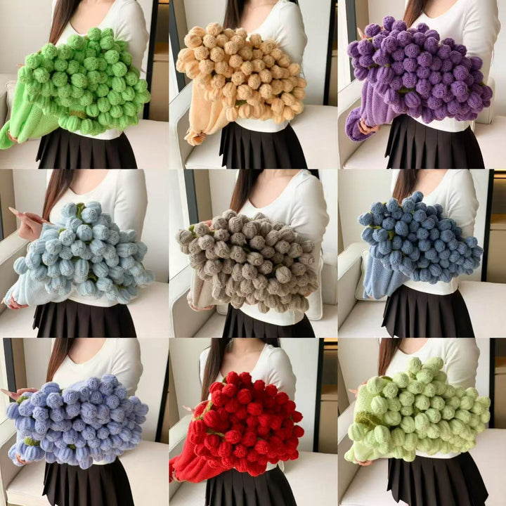 Cozy Blanket with Playful Pompons Stornfield