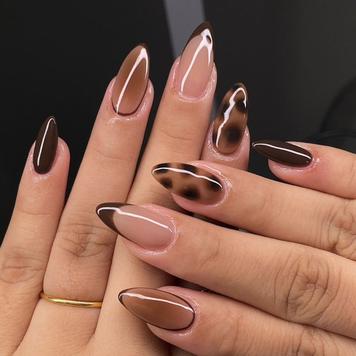 Elegant Artificial Nails in Fashionable Mink Brown Color Stornfield