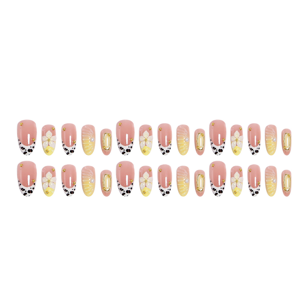 Artificial nails with floral patterns and golden accents Stornfield