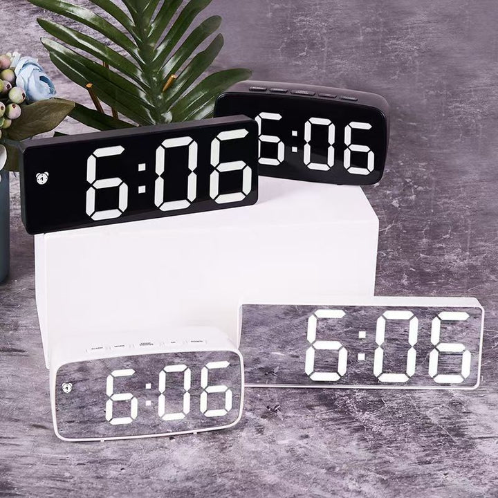 Digital alarm clock with large LED display Stornfield