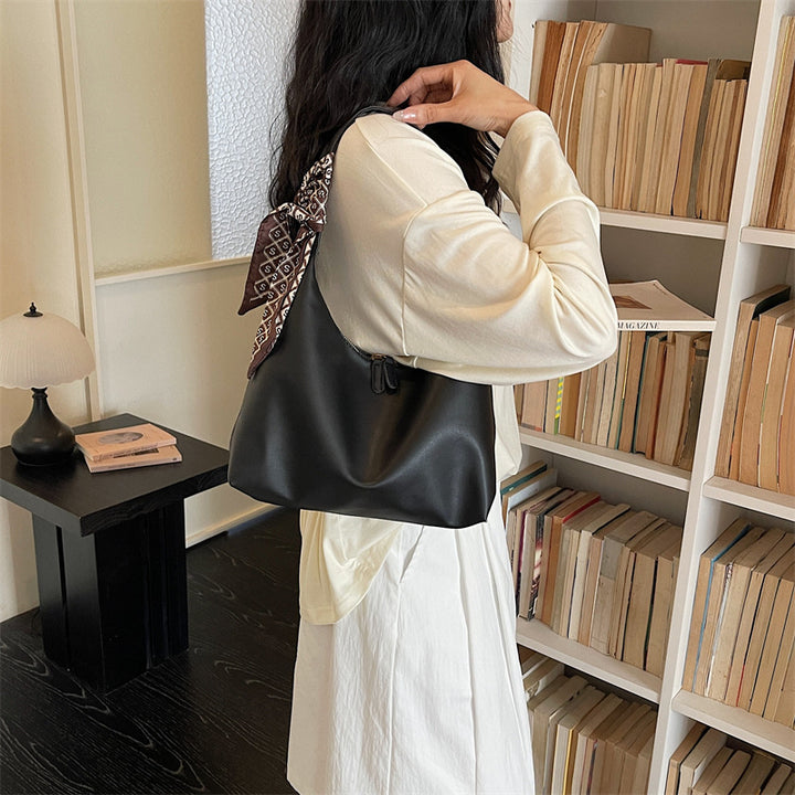 Chic Slouchy Hobo Bag Stornfield