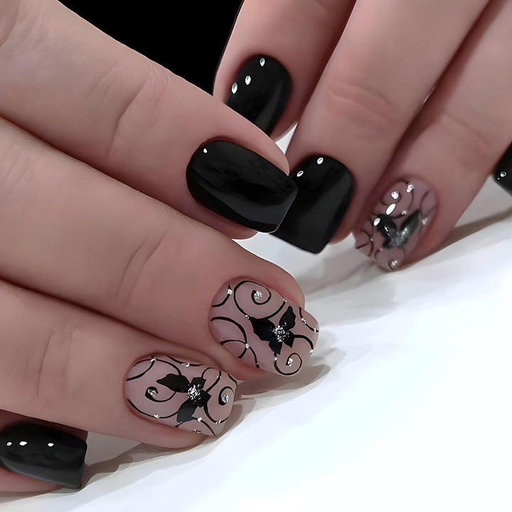 Elegant Nail Art with Black-White Contrast Stornfield