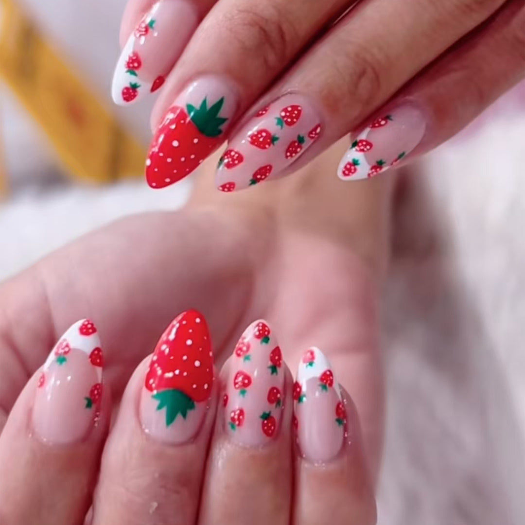 Artificial nails with strawberry design Stornfield