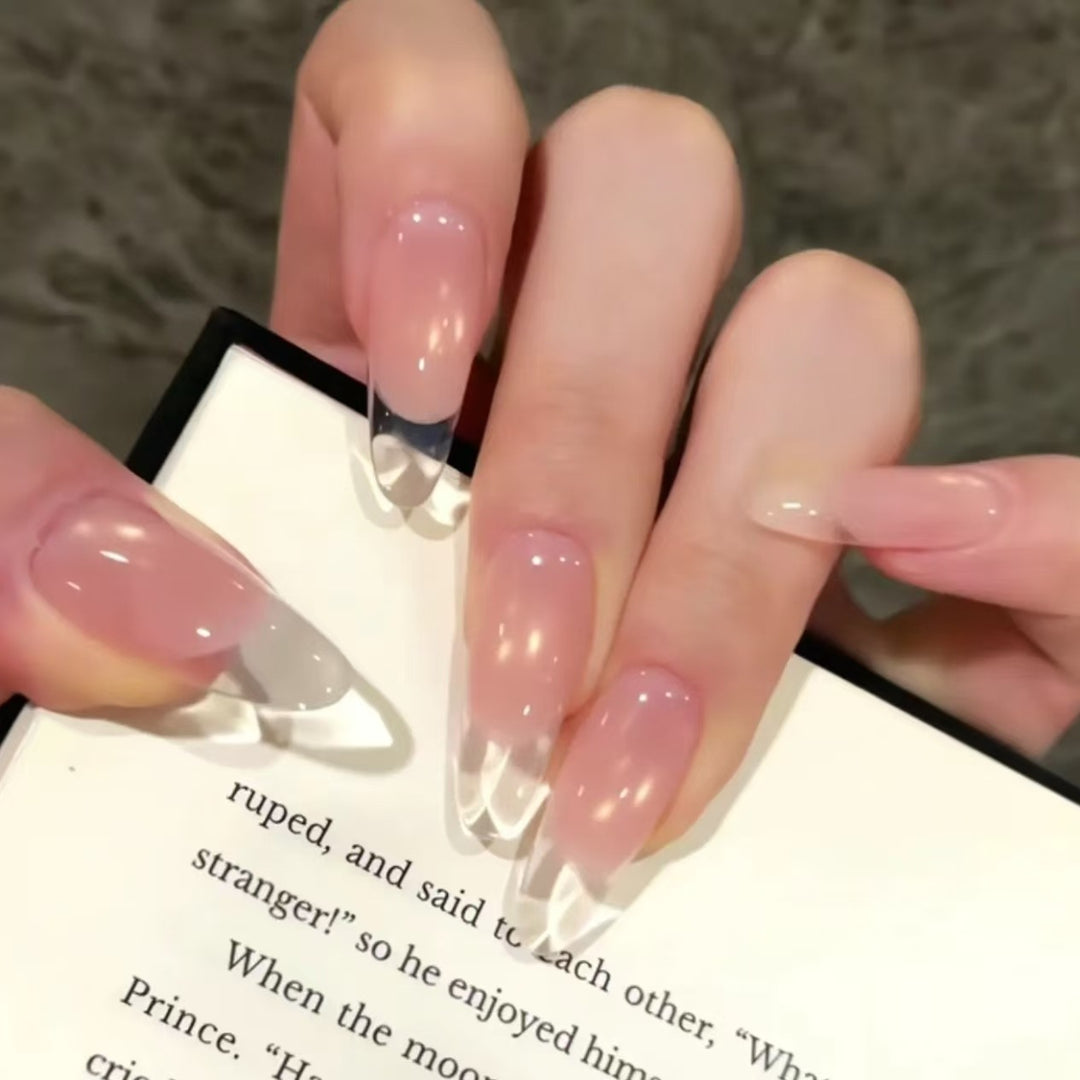 Elegant French Tip Nail Extensions