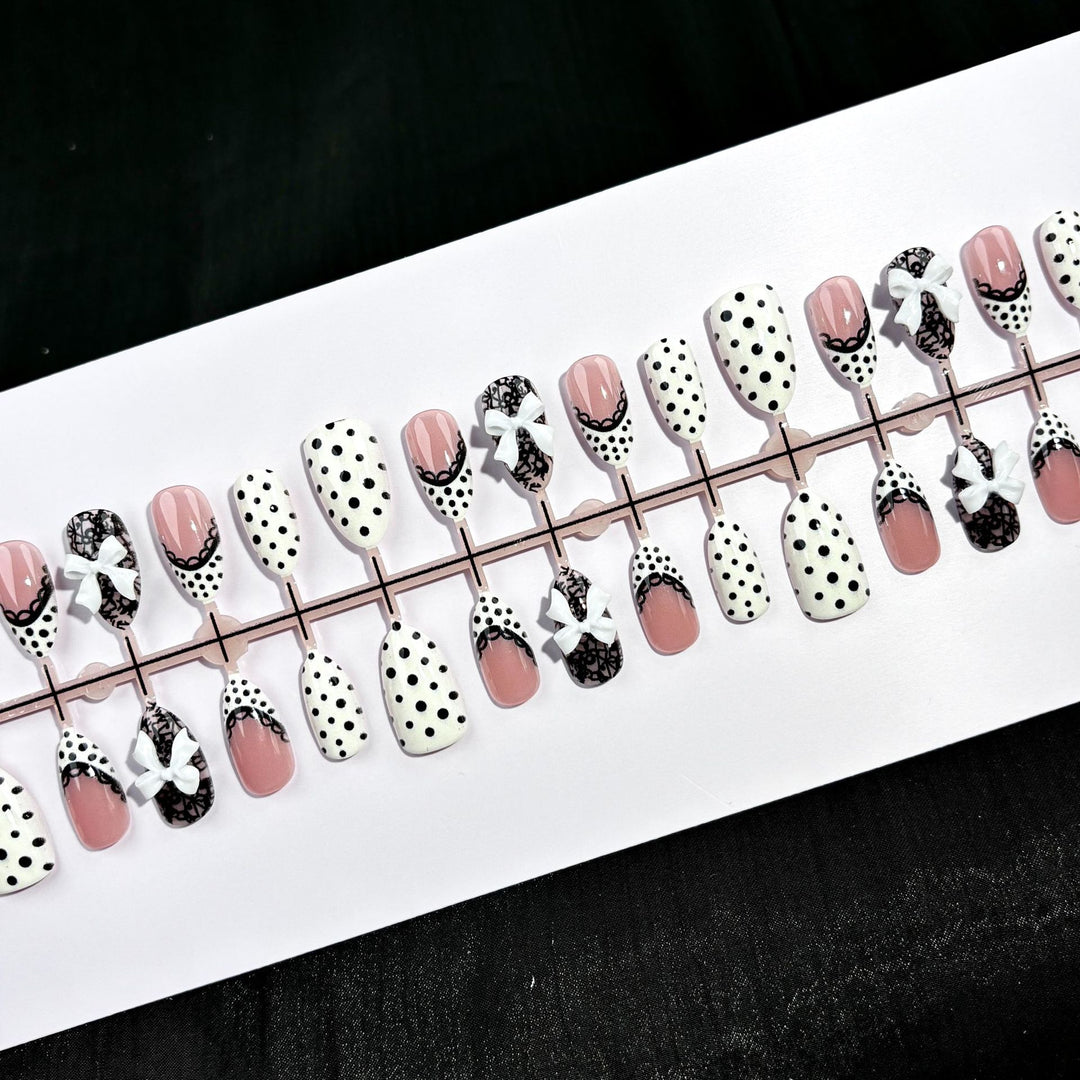 Decorative Press-On Nail Set 1790745392