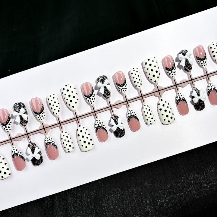 Decorative Press-On Nail Set 1790745392