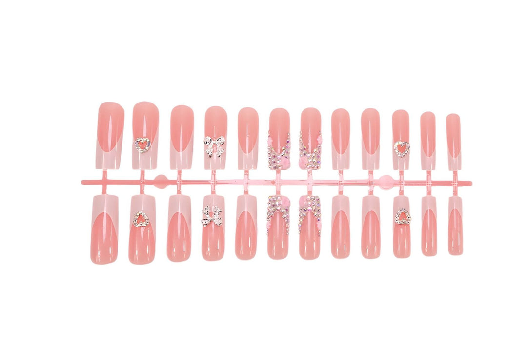 Nail set with glamorous 3D flower embellishments Stornfield