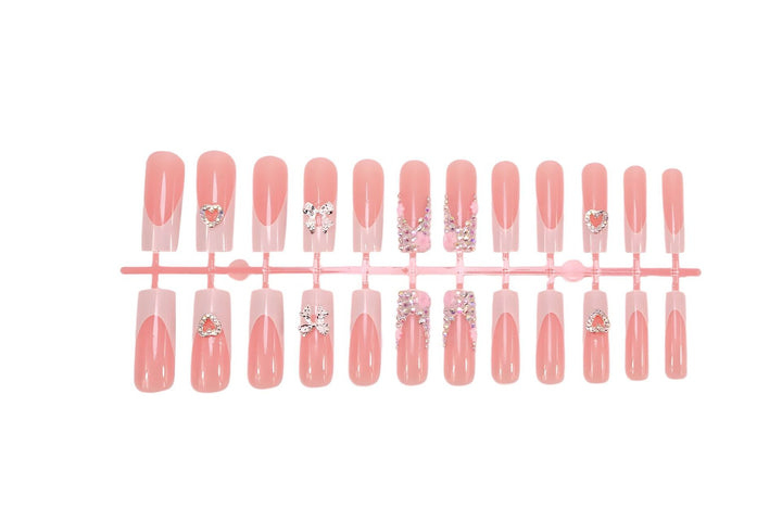 Nail set with glamorous 3D flower embellishments Stornfield