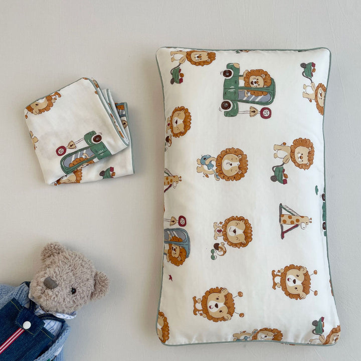 Baby bedding set made of cotton muslin with floral & animal print