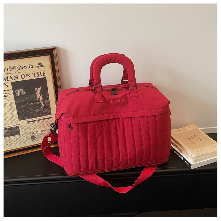 Functional travel bag with padded outer layer Stornfield