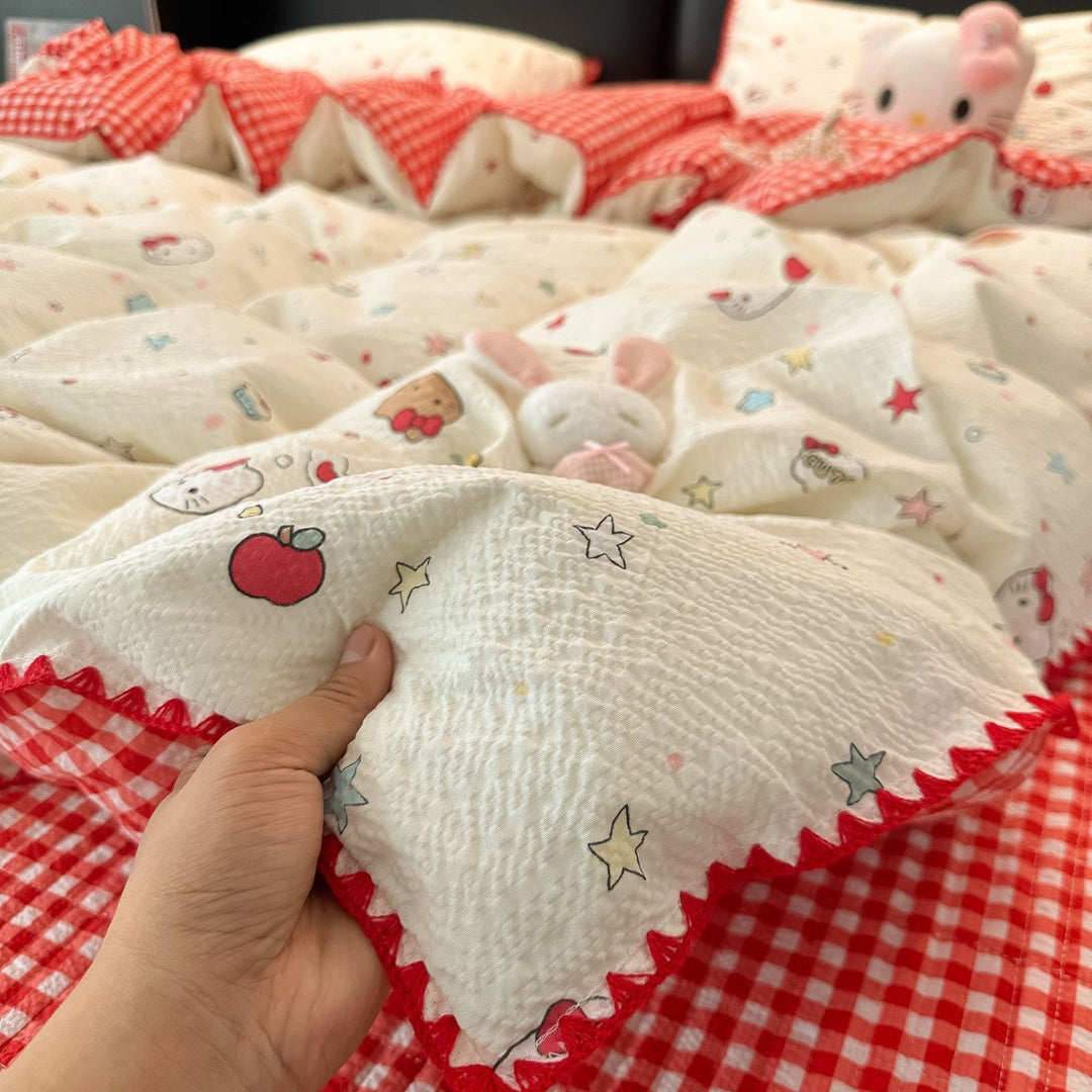 Quilted Floral Pattern Comforter Set