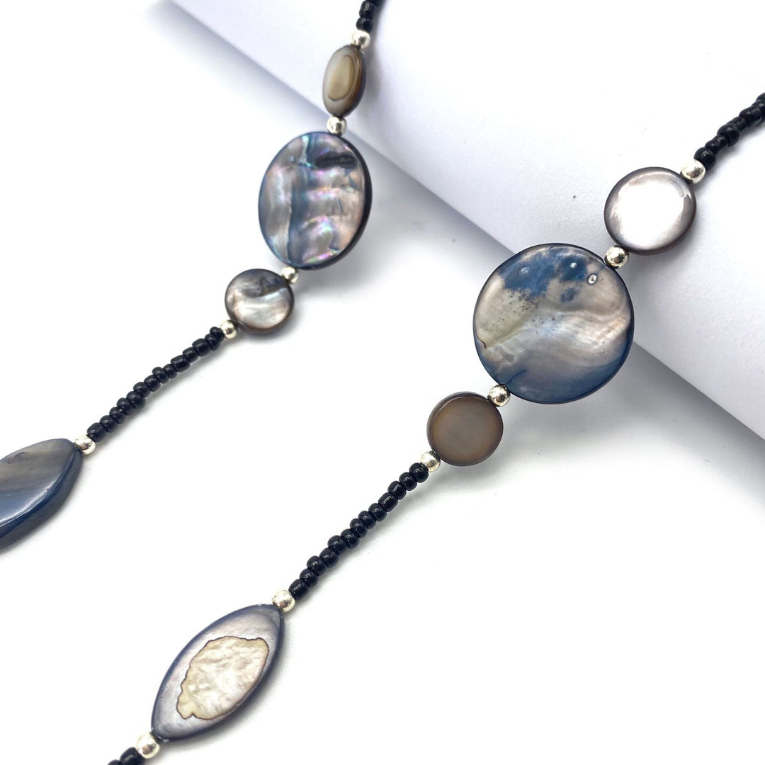 Elegant Beaded Eyewear Holder Stornfield