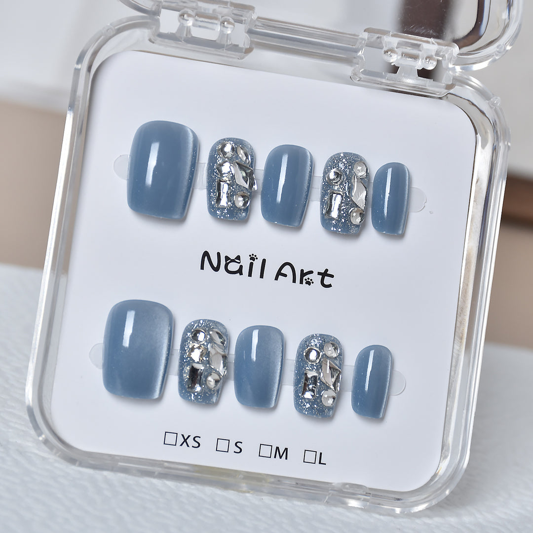 Premium Glamorous Press-On Nail Extensions Stornfield