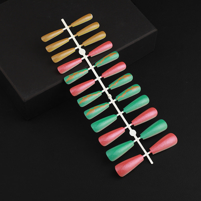 Artificial nails in an elegant design with a modern play of colors Stornfield