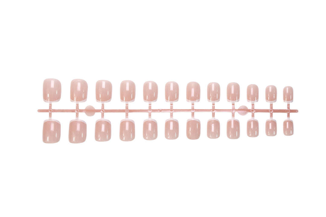 Artificial nails with elegant French tip Stornfield