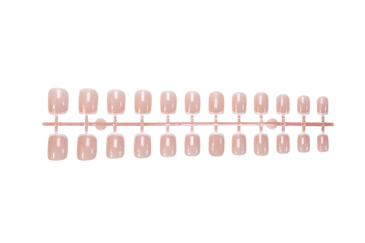 Artificial nails with elegant French tip Stornfield