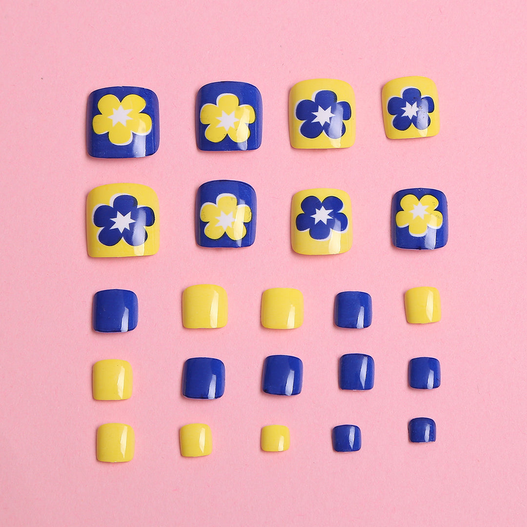 Floral Design Press-On Nail Set Stornfield