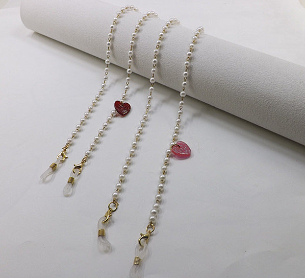 Pearl necklace with heart pendant Stornfield