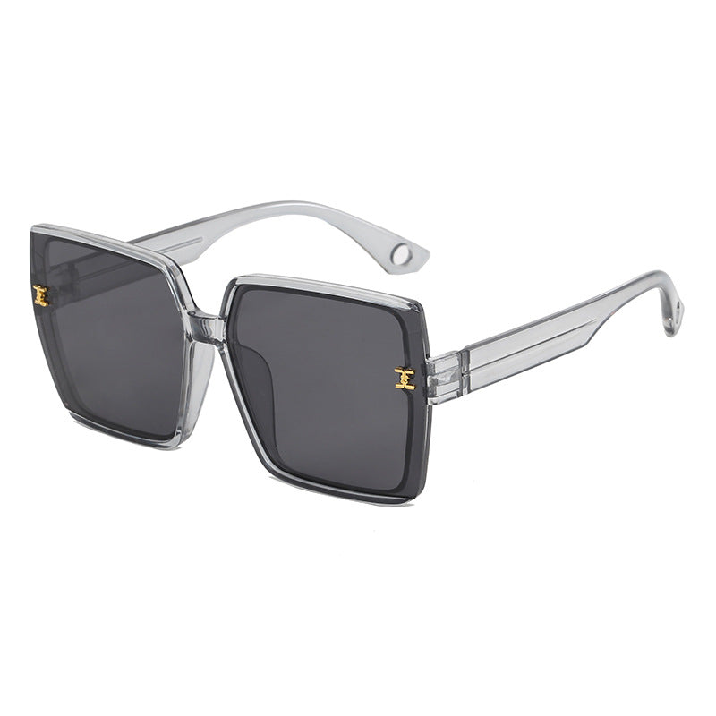 Women's fashion square sunglasses with luxurious frame Stornfield