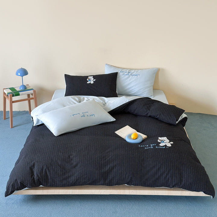 Reversible Plaid Cotton Duvet Cover Set with Puppy Appliqué