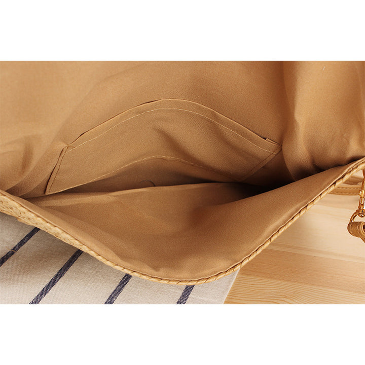 Fashionable Shoulder Bag Made of Braided Straw Stornfield