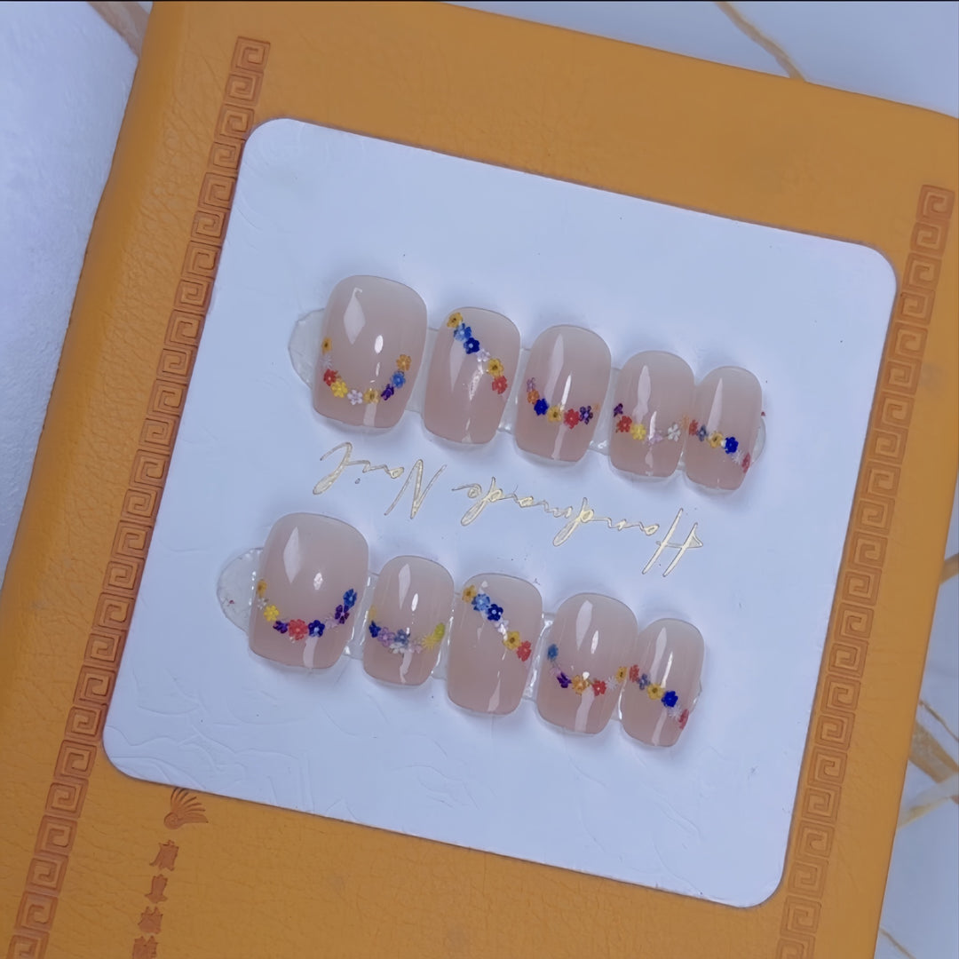 Unique Design Press-On Nail Set Stornfield