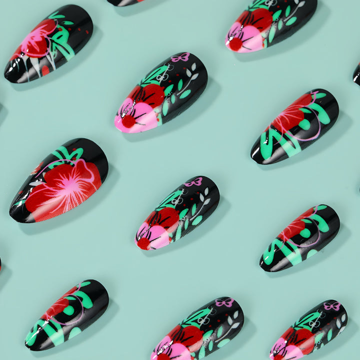Artificial nails with floral designs Stornfield