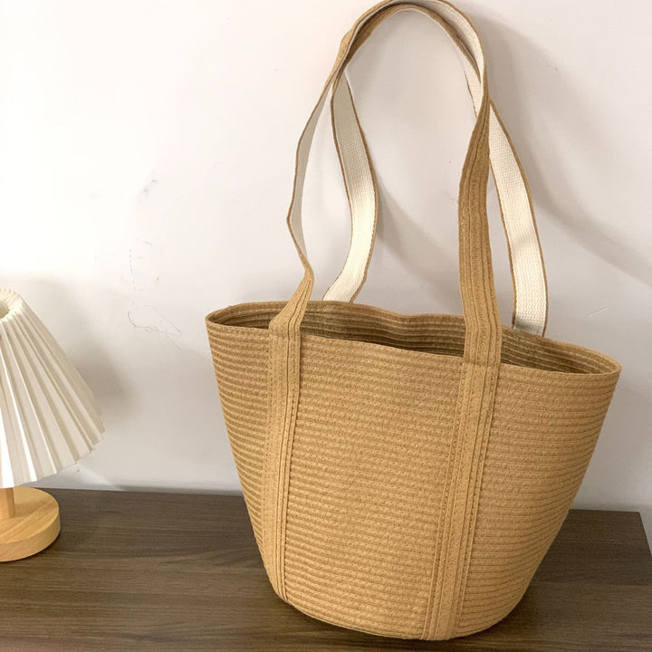Spacious shopping bag with structured design Stornfield