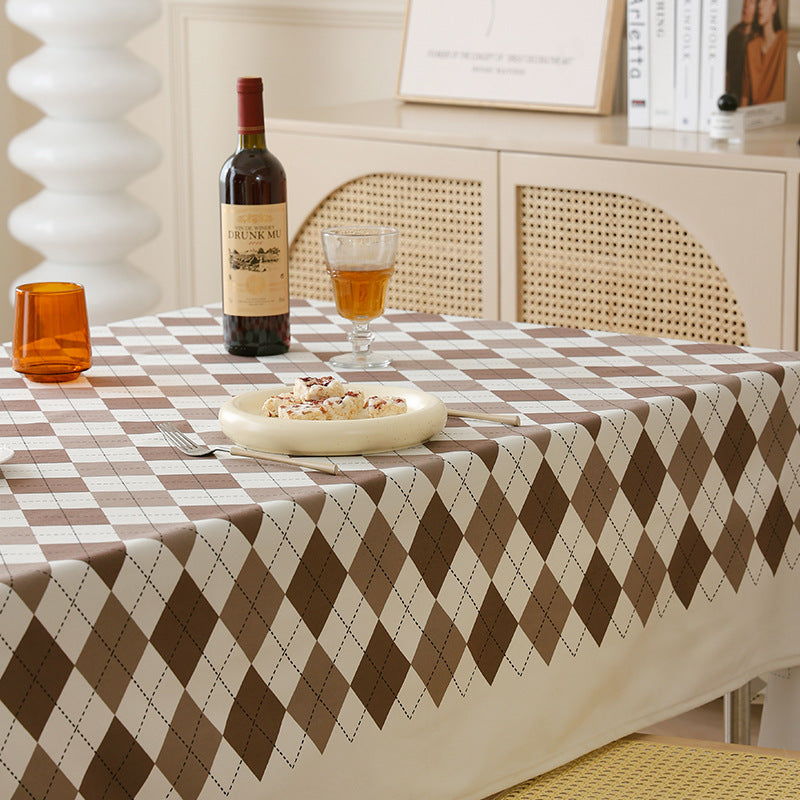 Diamond tablecloth made of easy-care cotton-polyester blend with decorative checkered pattern Stornfield