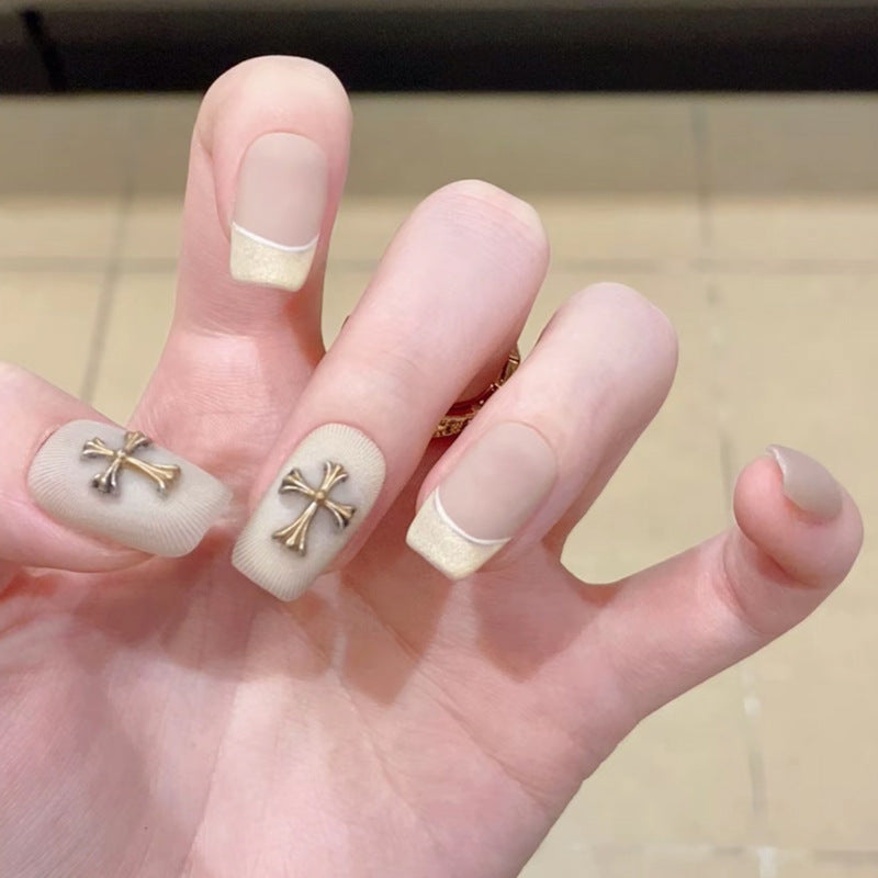 Glamorous artificial nails with creative embellishments Stornfield