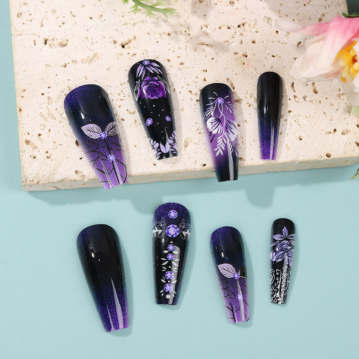 Elegant and creative art nails Stornfield