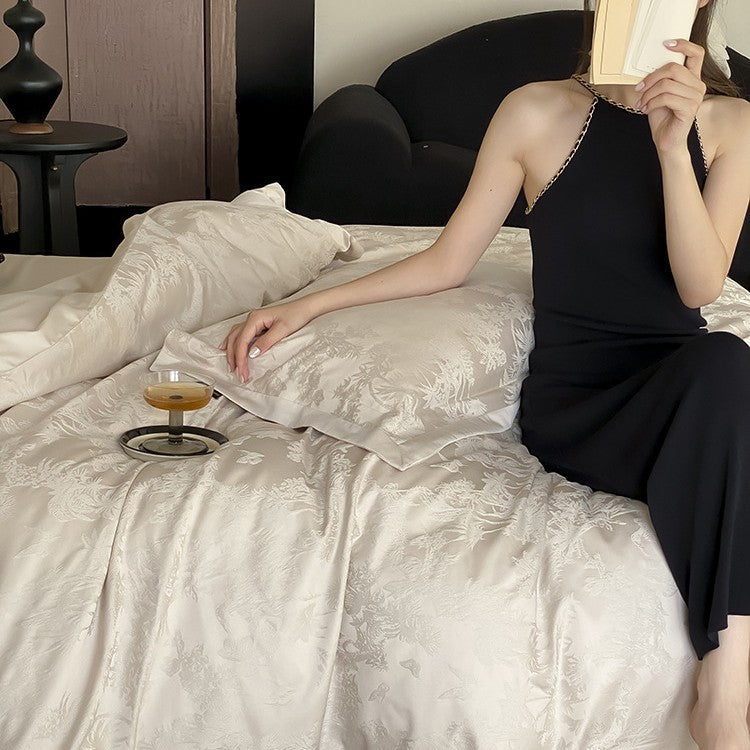 Luxurious bedding set made of jacquard satin with floral relief pattern