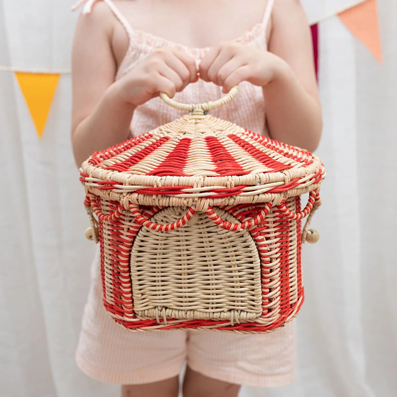 Playful cat basket in circus design Stornfield
