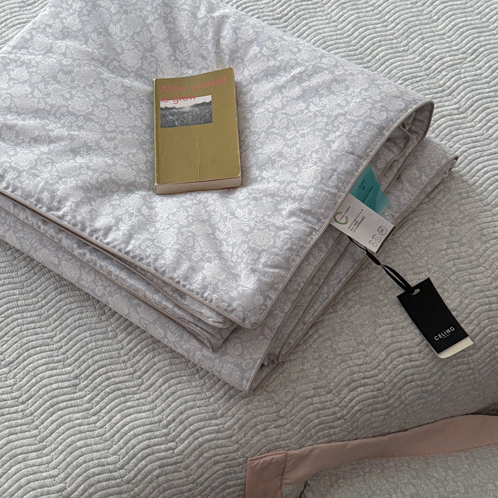 Quilted Cotton Puppy-Print Lightweight Coverlet with Foldable Nap Mat and Matching Pillowcase