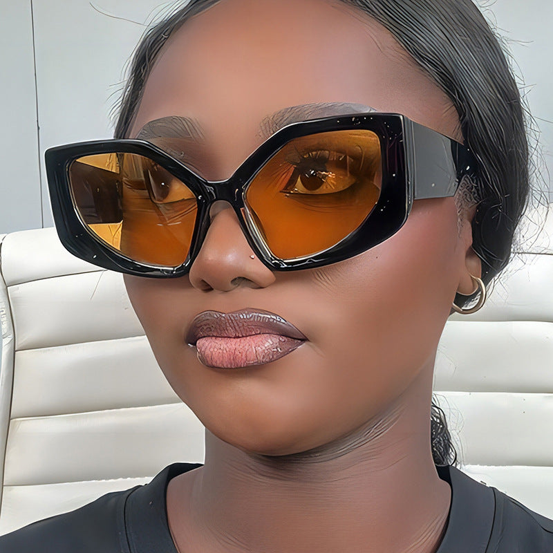 Women's striking sunglasses with oversized design and stylish gradient Stornfield