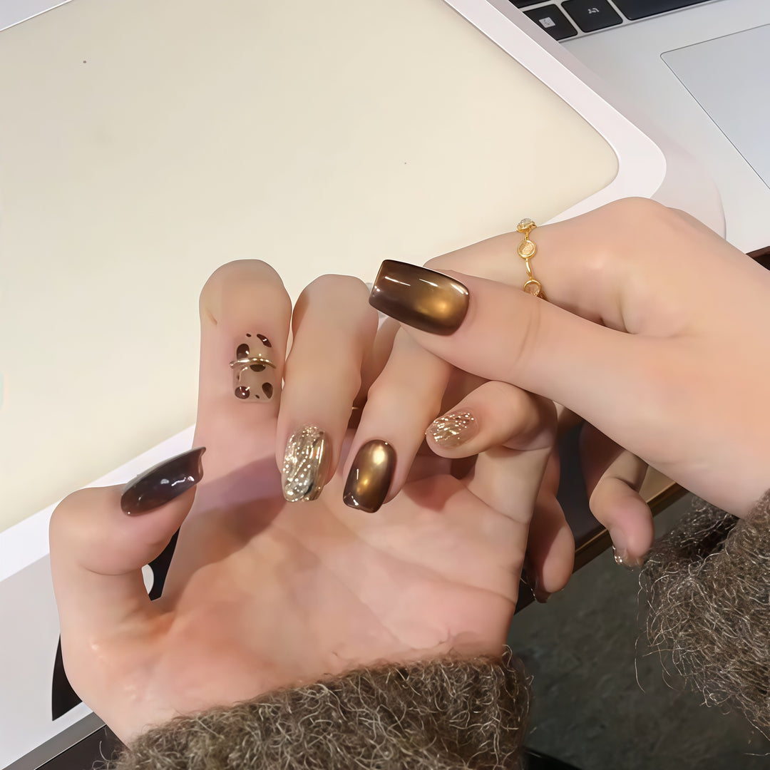 Glamorous artificial nails with exclusive accents Stornfield