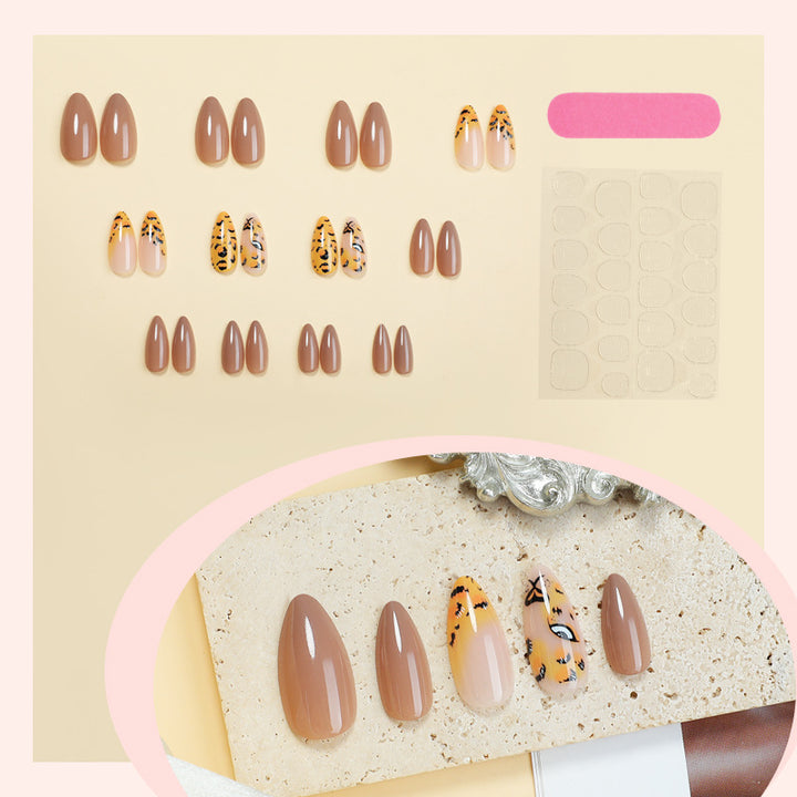 Creative Nail Art Set with Leopard Design and Glamorous Accents Stornfield
