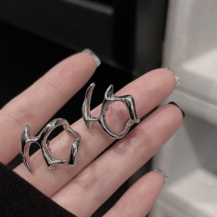 Elegant and Modern Stud Earrings Stornfield